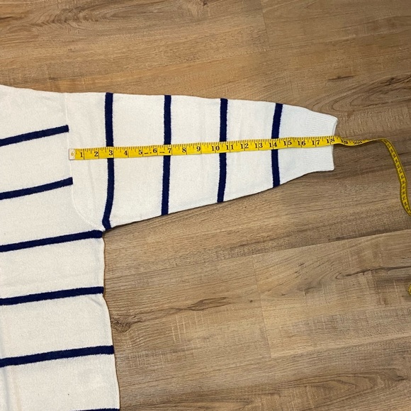 Woolen Bloom stripped sweater - Picture 4 of 8